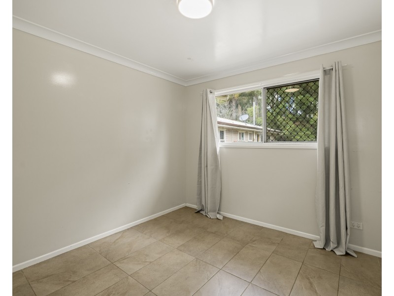 11 Newmarket Street, Newtown QLD 4350