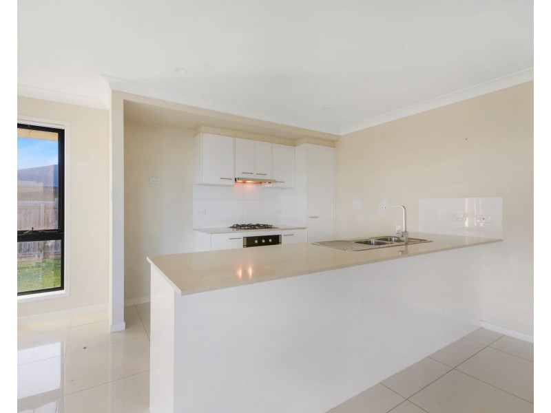 20 Kensei Street, Wyreema QLD 4352