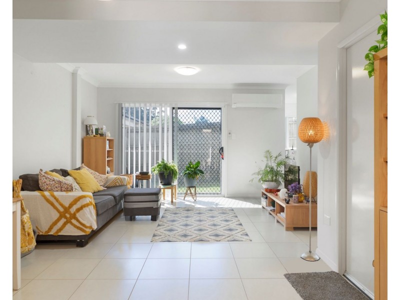 Unit 8/11 Obrien Street, Harlaxton QLD 4350