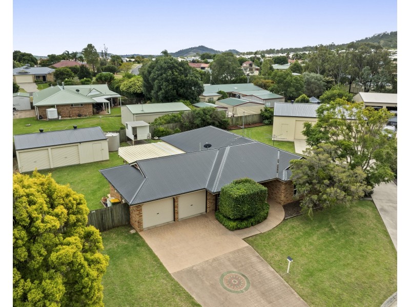 6 Hanna Court, Westbrook QLD 4350