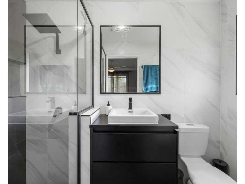 6 Hanna Court, Westbrook QLD 4350