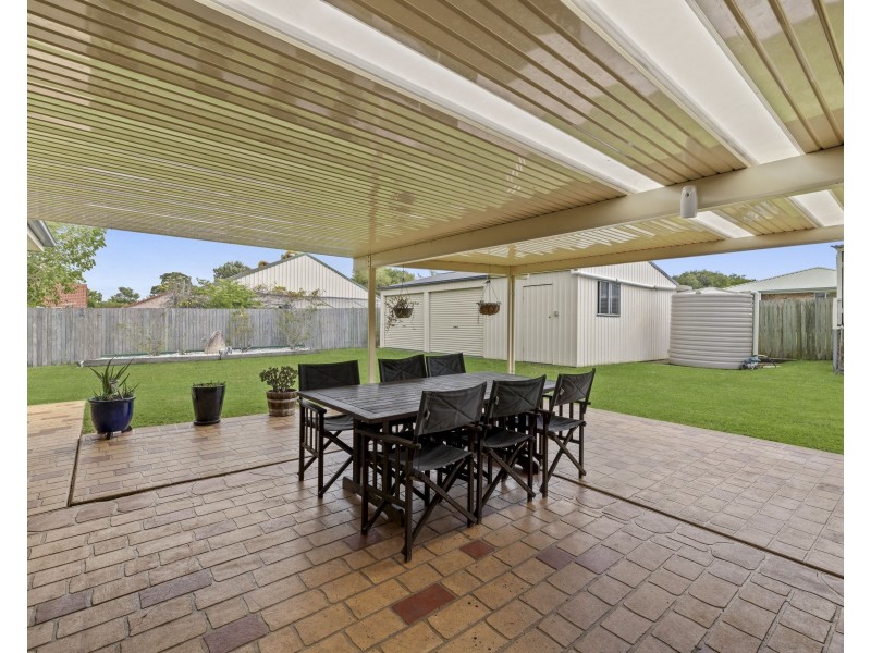 6 Hanna Court, Westbrook QLD 4350
