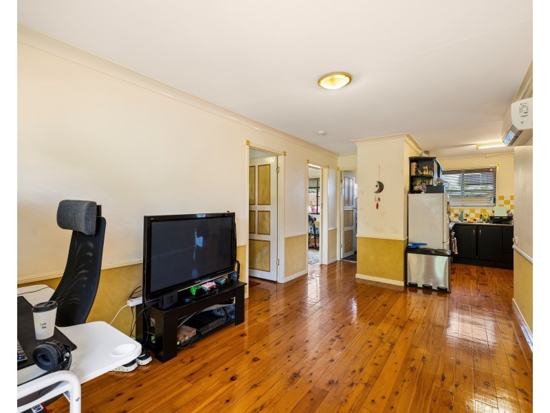 Unit 8/56 North Street, Mount Lofty QLD 4350