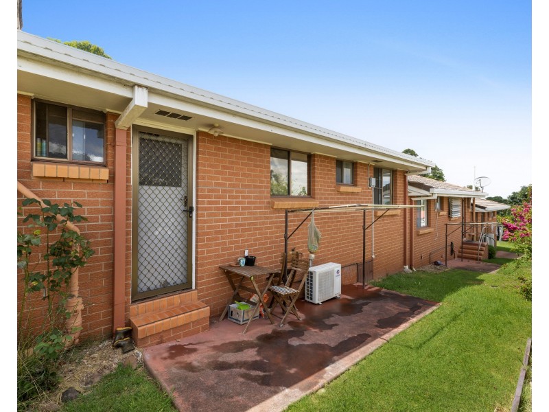 Unit 8/56 North Street, Mount Lofty QLD 4350