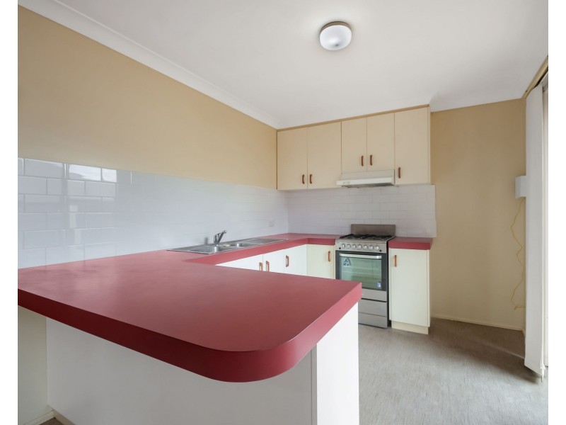 Unit 2/517 Hume Street, Kearneys Spring QLD 4350
