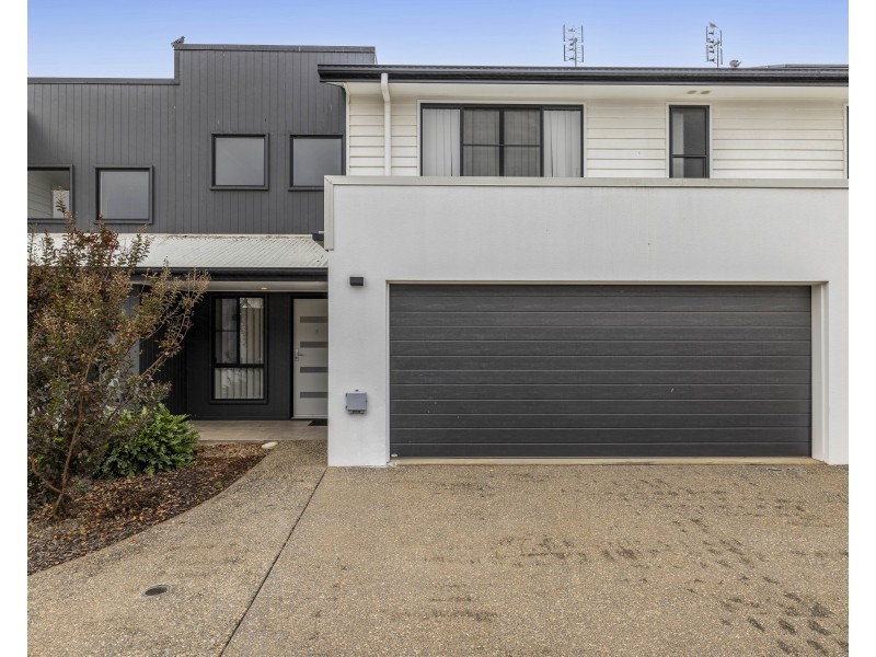 Unit 8/319a Bridge Street, Newtown QLD 4350