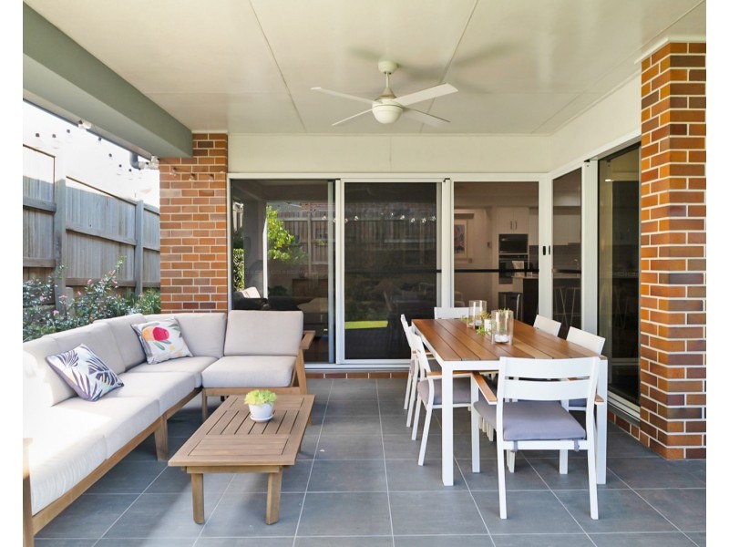 Unit 2/59 Jellicoe Street, Mount Lofty QLD 4350