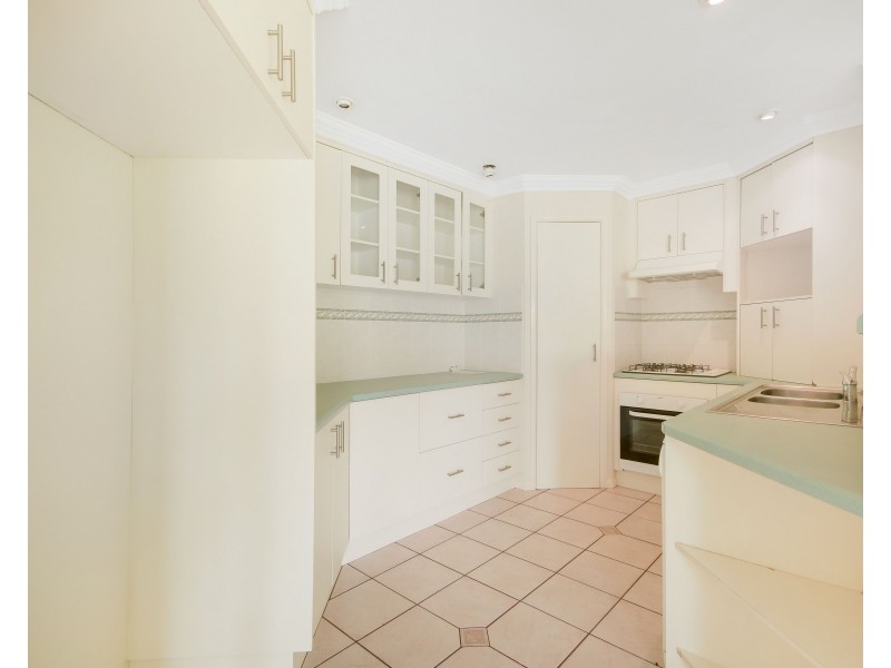 6 Kerry Close, Middle Ridge QLD 4350