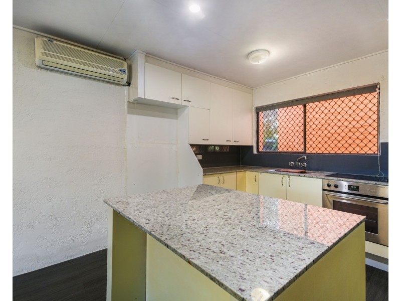 Unit 4/203 Campbell Street, Newtown QLD 4350