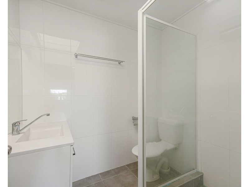 Unit 4/203 Campbell Street, Newtown QLD 4350