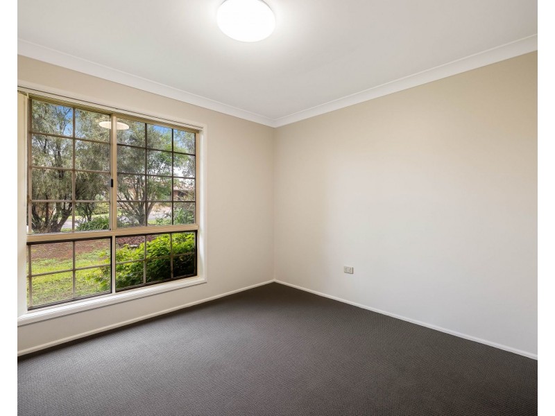 5 Roslyn Street, Centenary Heights QLD 4350