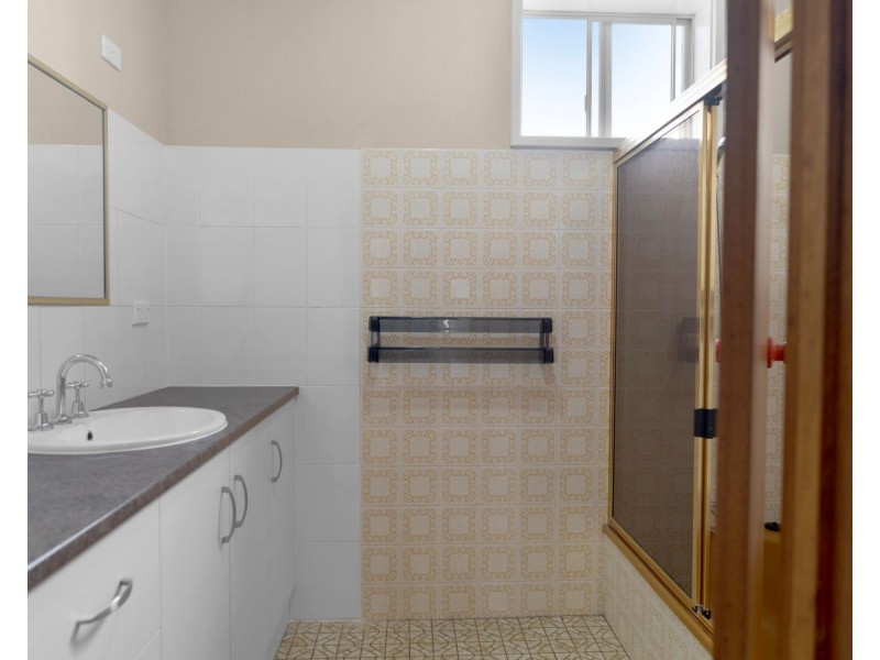 Unit 4/277 Bridge Street, North Toowoomba QLD 4350