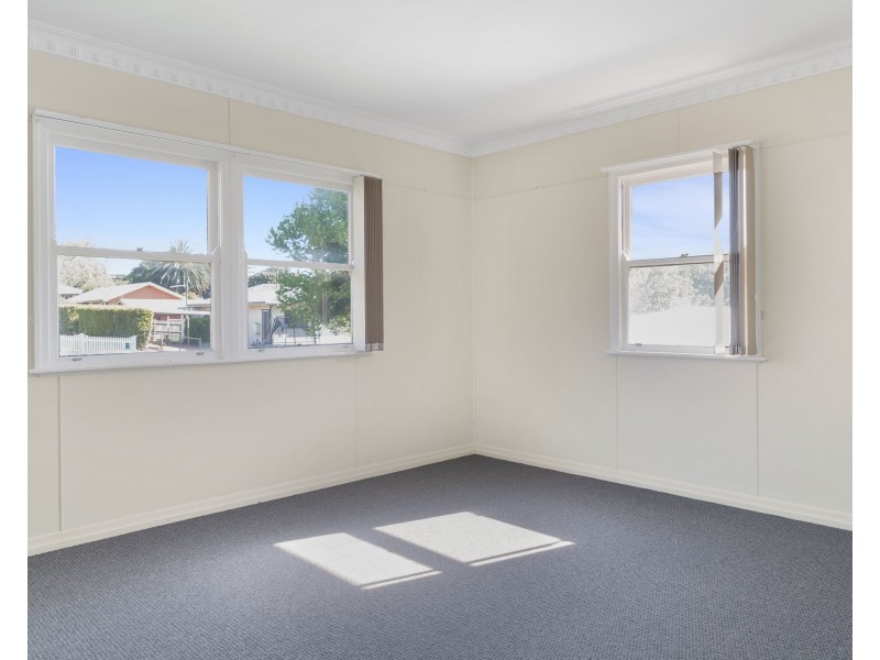 29 Perry Street, Harlaxton QLD 4350