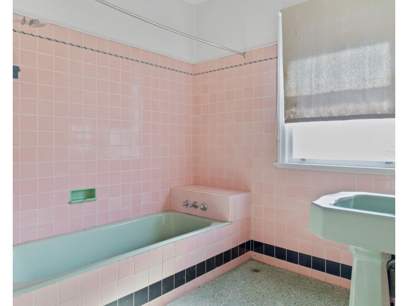 29 Perry Street, Harlaxton QLD 4350