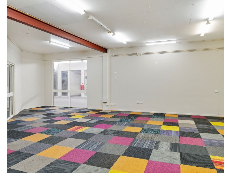 Shop 12/8 Hume Street, North Toowoomba QLD 4350