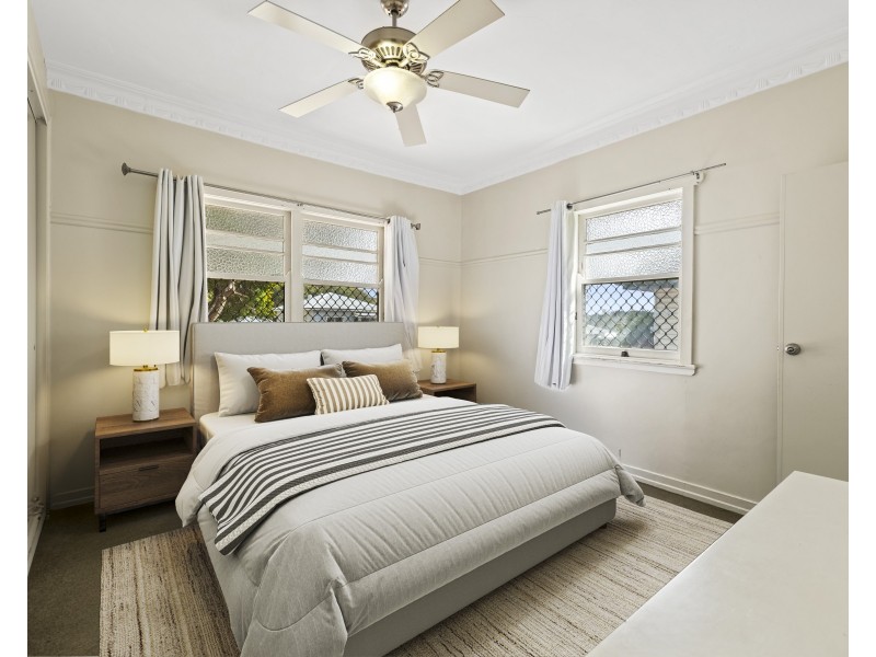 22 Hillview Avenue, Newtown QLD 4350