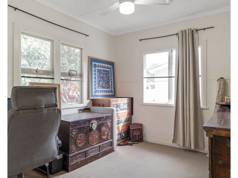 64 Dunne Street, Harristown QLD 4350