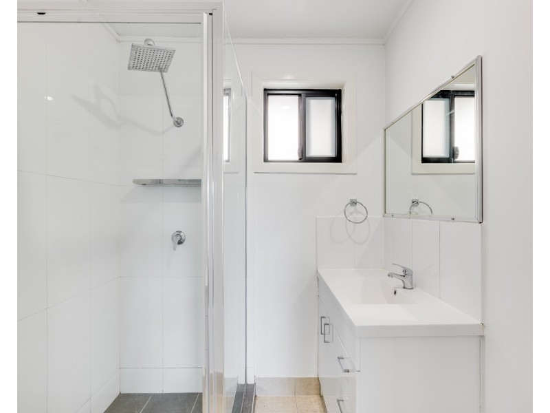 101 West Street, Newtown QLD 4350