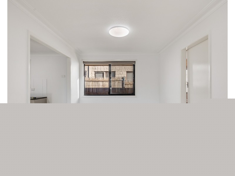 101 West Street, Newtown QLD 4350