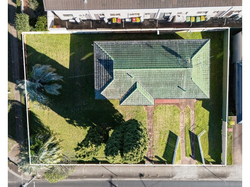 101 West Street, Newtown QLD 4350