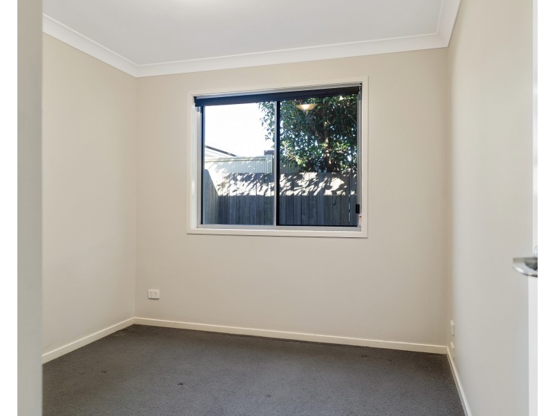 Unit 1/202 Stenner Street, Middle Ridge QLD 4350