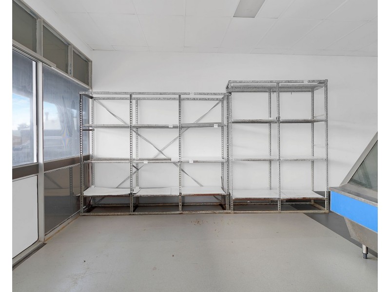 Shop 3/255b  Herries Street, Newtown QLD 4350