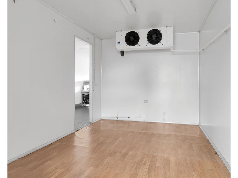 Shop 3/255b  Herries Street, Newtown QLD 4350