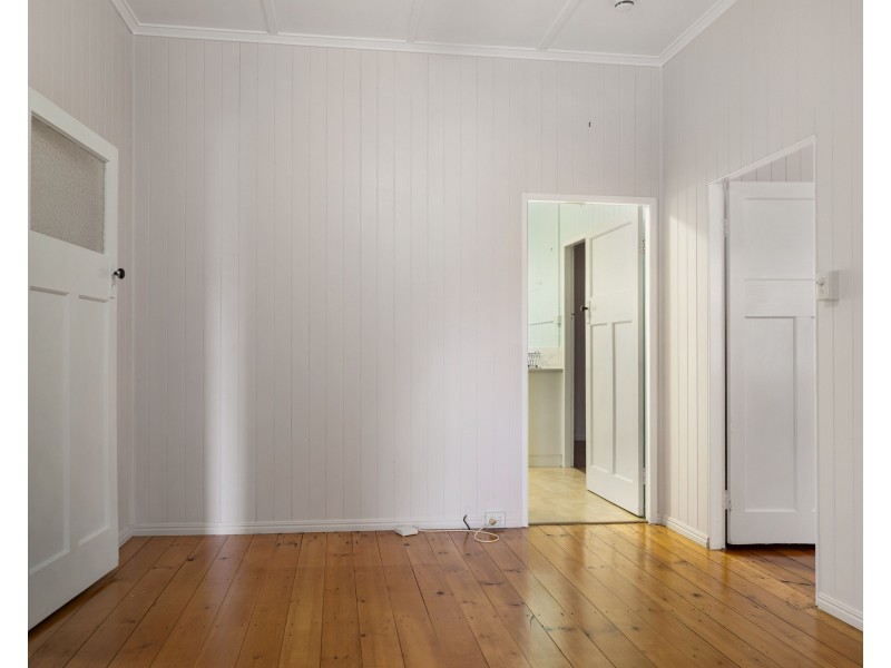 16 Ethel Street, Newtown QLD 4350