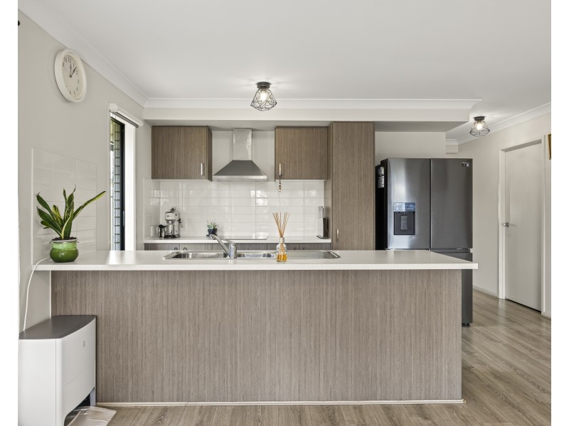 6 Jodie Louise Avenue, Cotswold Hills QLD 4350