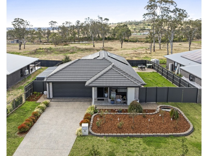 6 Jodie Louise Avenue, Cotswold Hills QLD 4350
