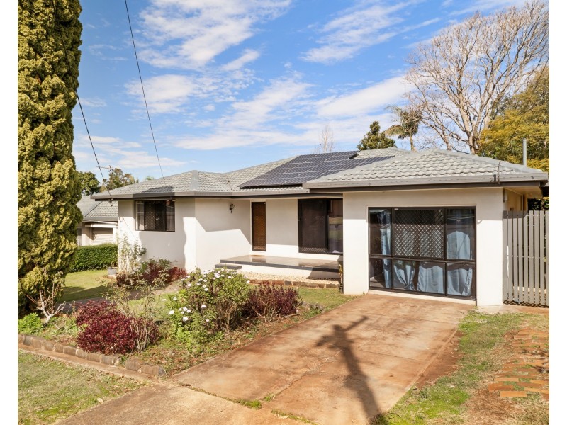 62 Sardon Street, Centenary Heights QLD 4350