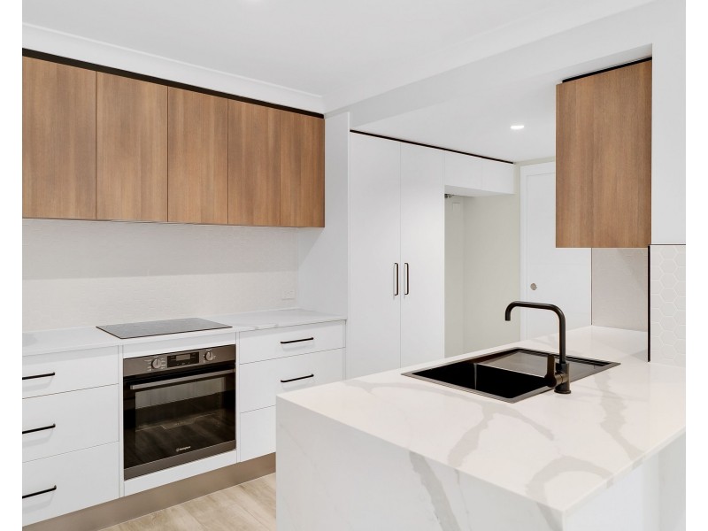 Unit 1/2 Kenric Street, Toowoomba City QLD 4350