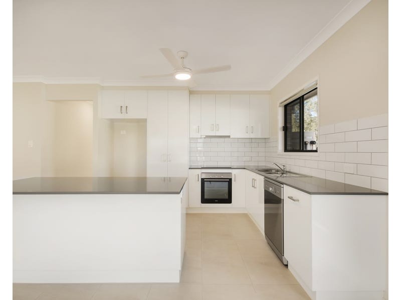 15 Gore Street, Cambooya QLD 4358