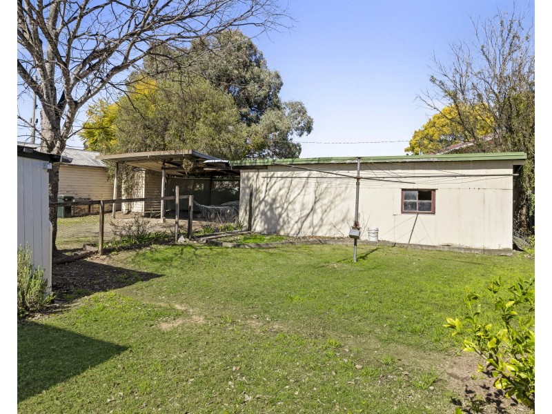 104 Pratten Street, Warwick QLD 4370
