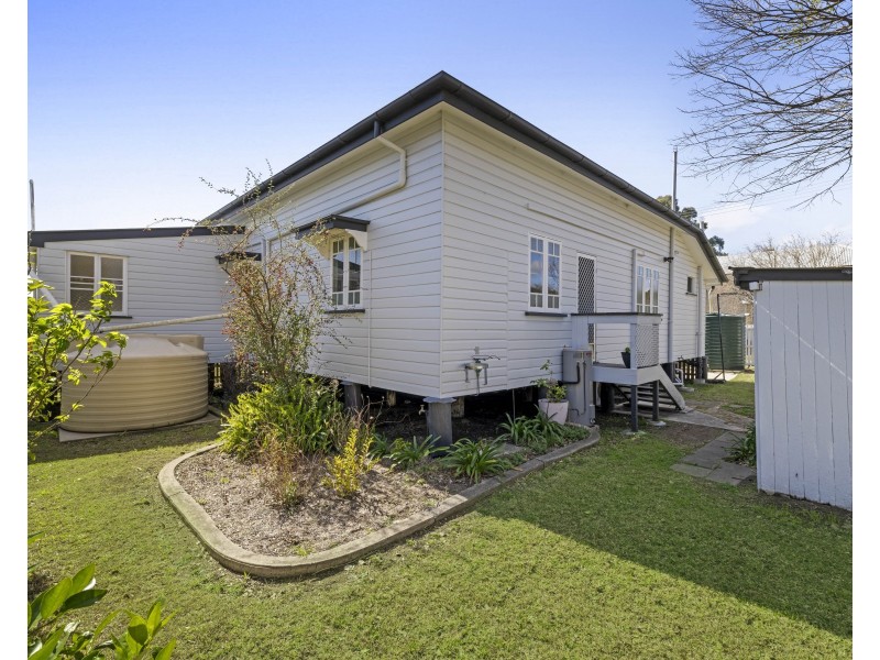 104 Pratten Street, Warwick QLD 4370