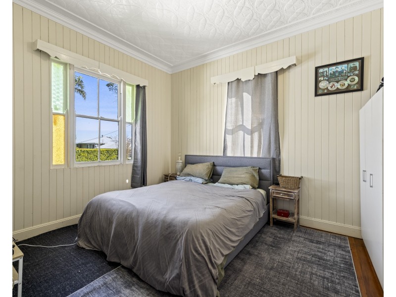 71 Alford Street, Mount Lofty QLD 4350