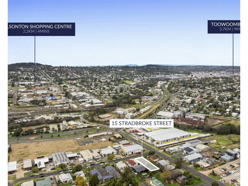 15 Stradbroke Street, Rockville QLD 4350