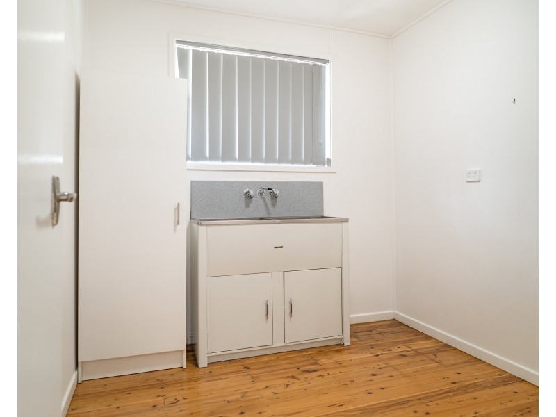 39 Phyllis Street, Harristown QLD 4350