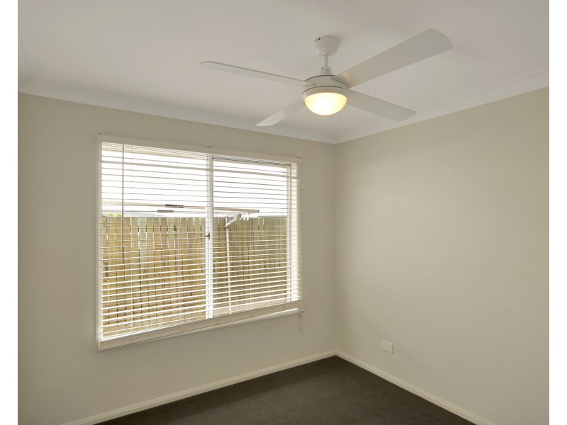 3 Peony Lane, Glenvale QLD 4350