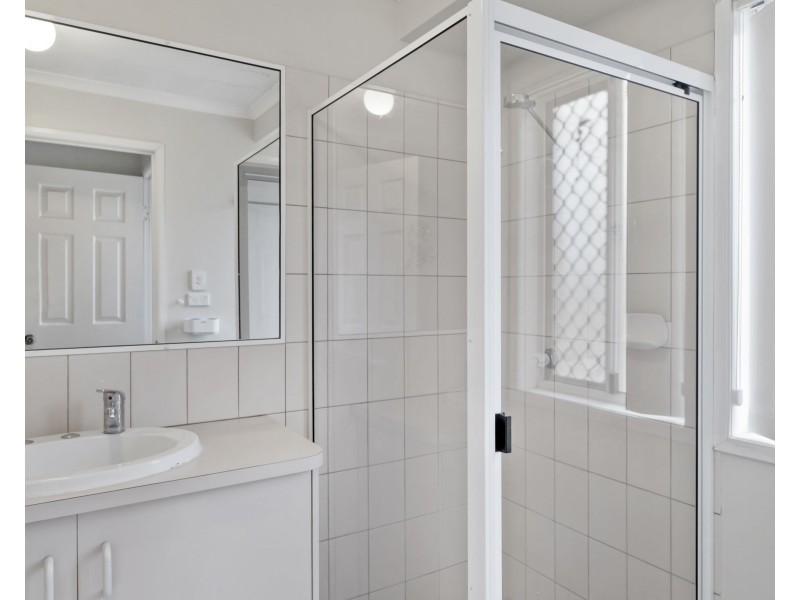 Unit 1/8 Camellia Court, Darling Heights QLD 4350