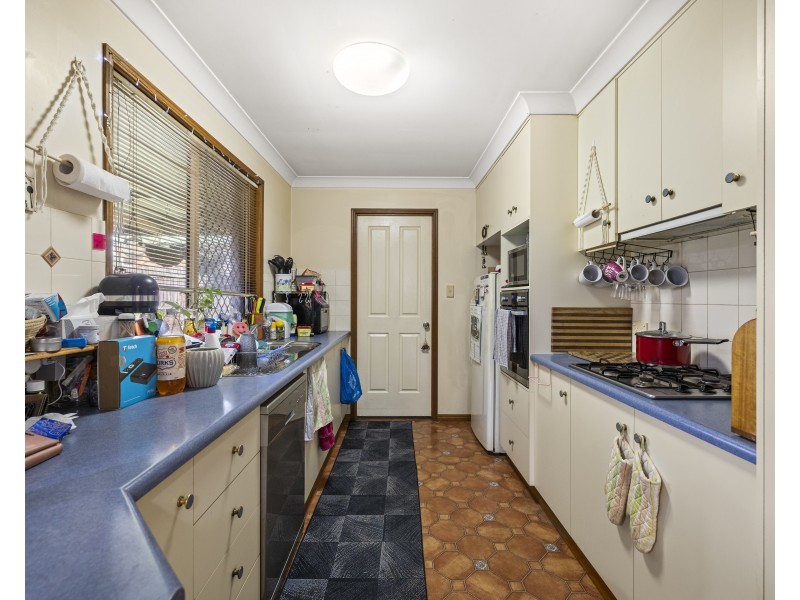 9 Stoneyhurst Court, Glenvale QLD 4350