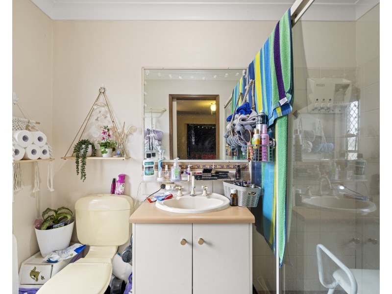 9 Stoneyhurst Court, Glenvale QLD 4350