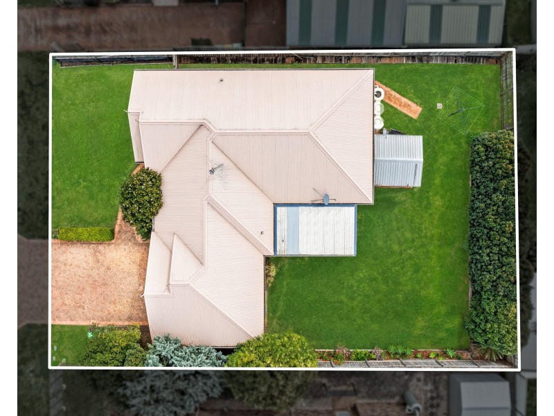 9 Stoneyhurst Court, Glenvale QLD 4350
