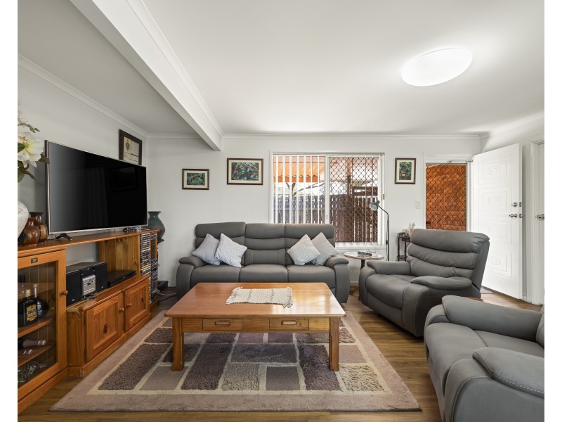 12 Lyndhurst Court, Newtown QLD 4350