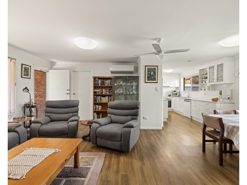 12 Lyndhurst Court, Newtown QLD 4350