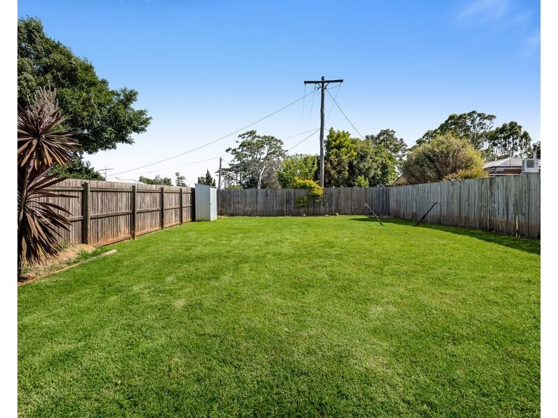 4 Weetwood Street, Newtown QLD 4350