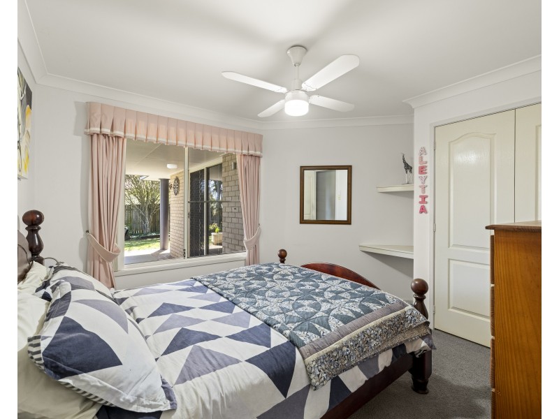373 Mackenzie Street, Middle Ridge QLD 4350