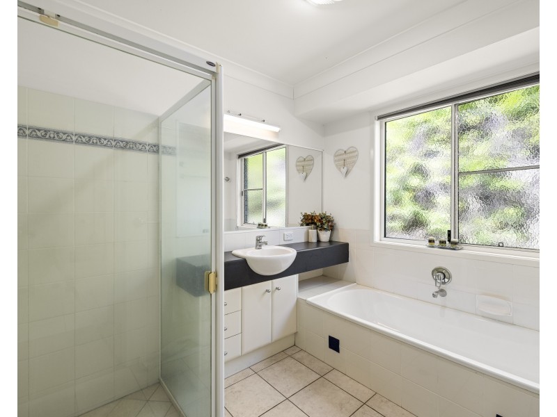 373 Mackenzie Street, Middle Ridge QLD 4350