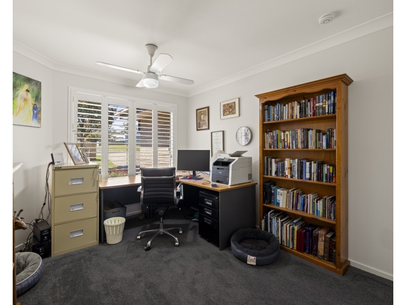 373 Mackenzie Street, Middle Ridge QLD 4350