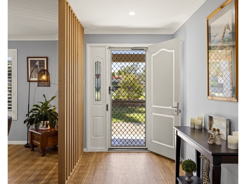373 Mackenzie Street, Middle Ridge QLD 4350